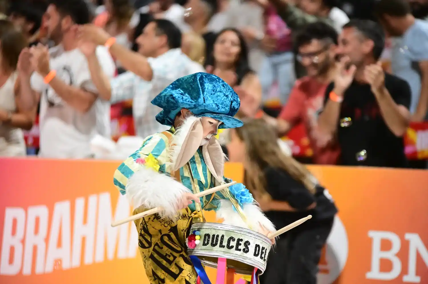 "Hasta acá tengo vergüenza, pero para arriba tengo alegría": la tierna frase del integrante más pequeño de Papelitos