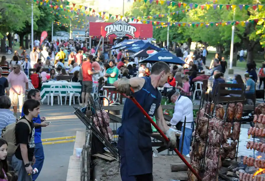 El primer día del Festival del salame y del cerdo fue un éxito