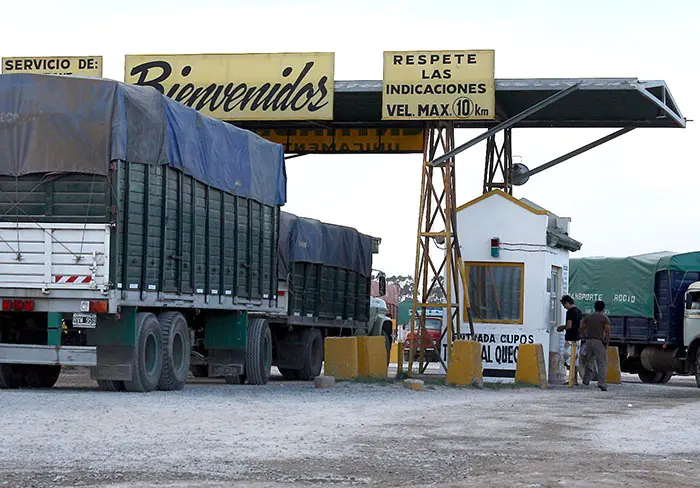 Un transportista fue acusado de robo de girasol en Quequén