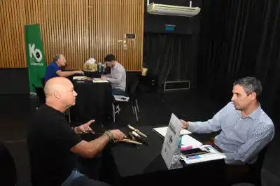 Nueva ronda de negocios acercó a emprendedores locales con representantes de Carrefour.