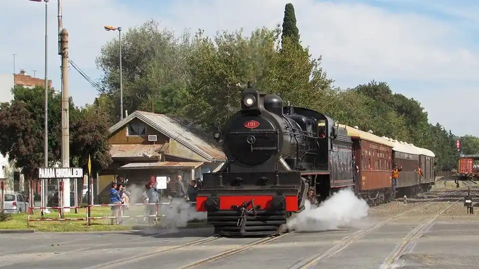 "La Emperatriz" se encuentra en la localidad de Pérez y suele realizar viajes cortos (Foto: Rieles Multimedio).