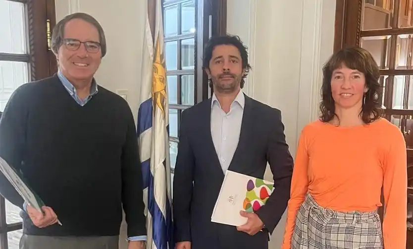 El Defensor del Pueblo de Pilar, Adrián Maciel, se reunió con su par de Uruguay