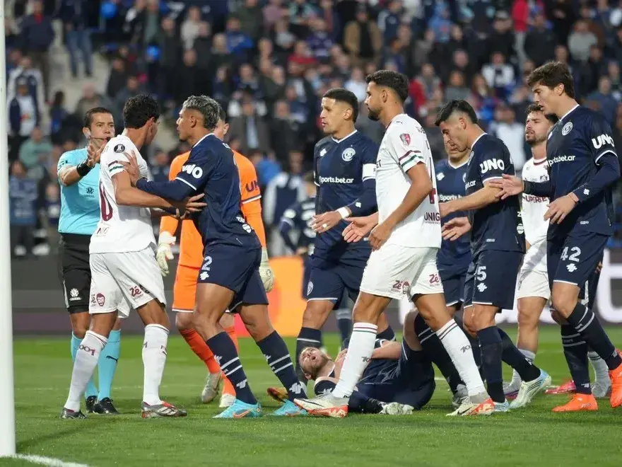 Fluminense eliminó a la Lepra en Mendoza (Olé)