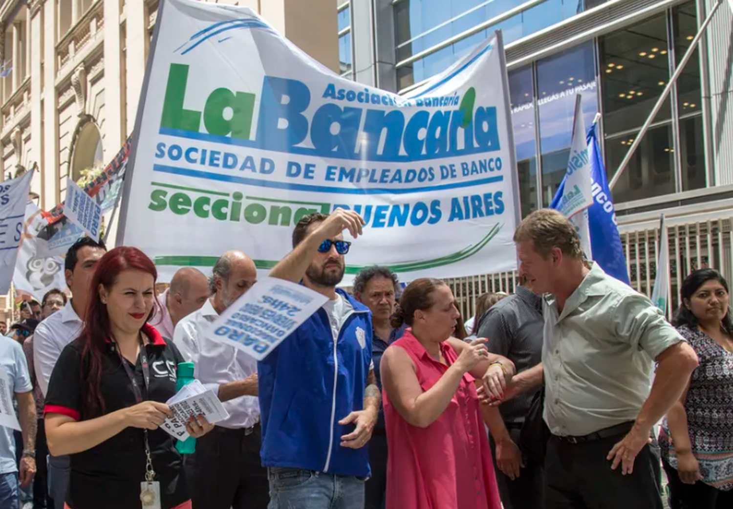 Marcha CGT: Desde las 11, no habrá bancos este 17 de agosto