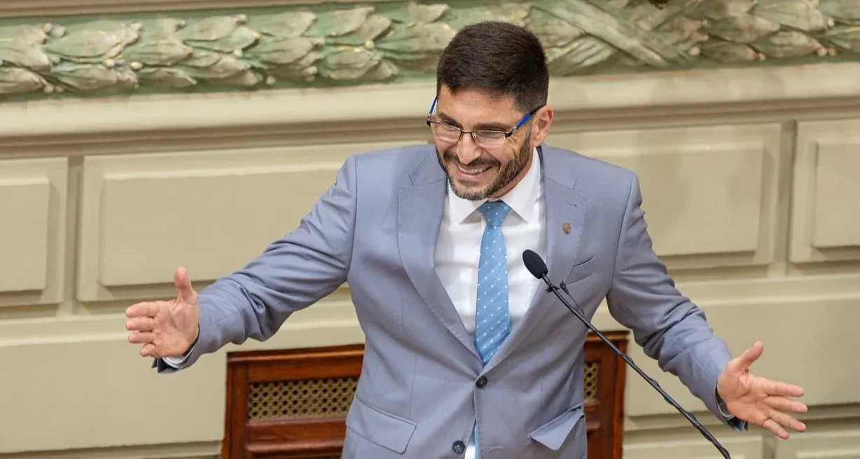 Maximiliano Pullaro en su primer discurso de apertura de sesiones ordinarias en la Legislatura. Crédito: Gobierno de Santa Fe