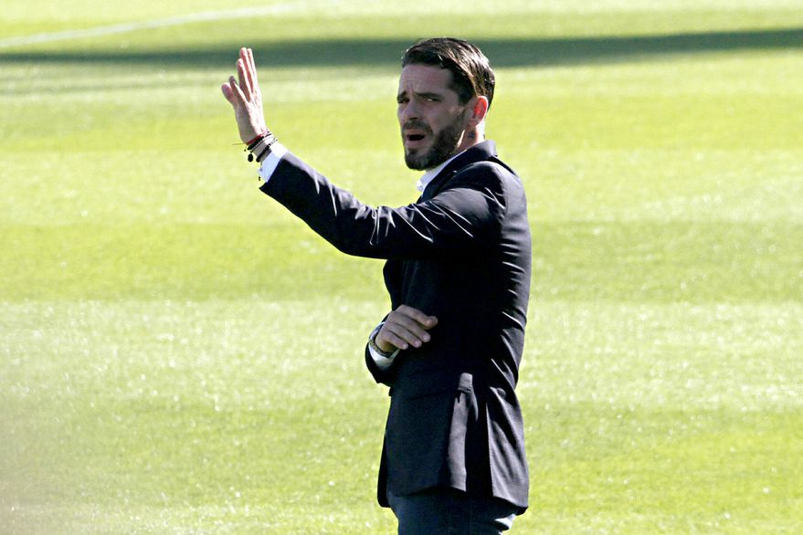 Fernando Gago se convirtió en el nuevo director técnico de Racing
