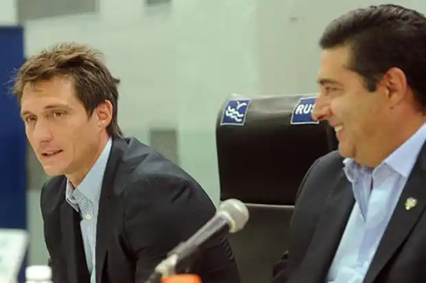 Cumbre entre Guillermo y Angelici: referentes y el mercado de pases