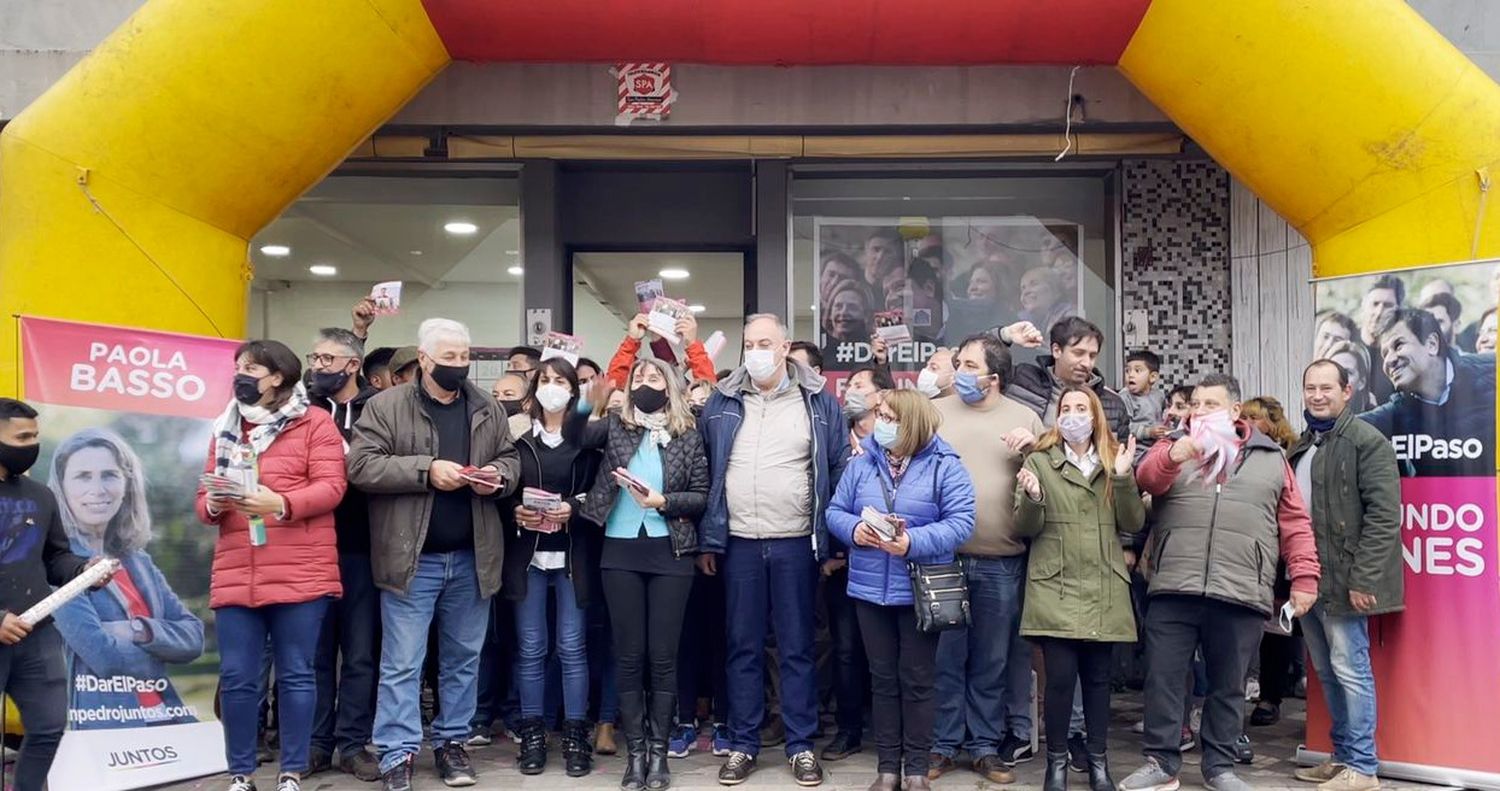 Apareció Barbieri en la campaña de Manes- Basso