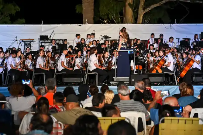 Orquestas Infantiles y Juveniles: Increíble y emocionante noche para cerrar “El Festival” 2025 en Chascomús