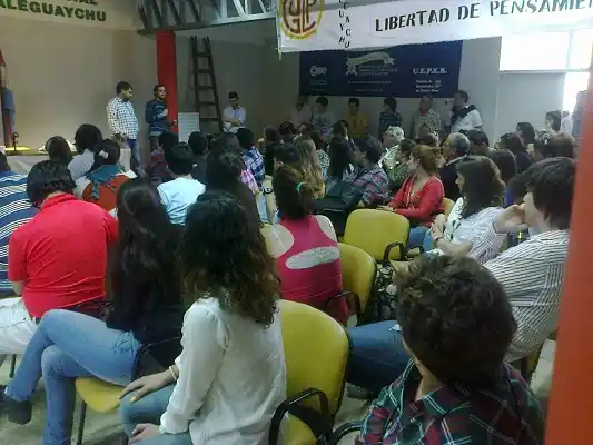 Los jóvenes hablaron con Sergio Massa en una videoconferencia