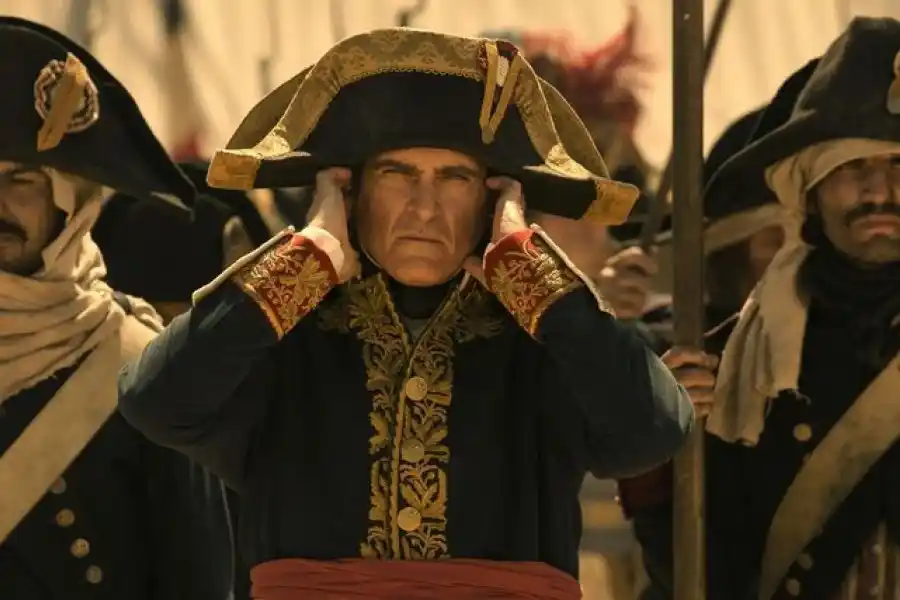 La esperada "Napoleón" y más: recomendaciones cinéfilas para el fin de semana