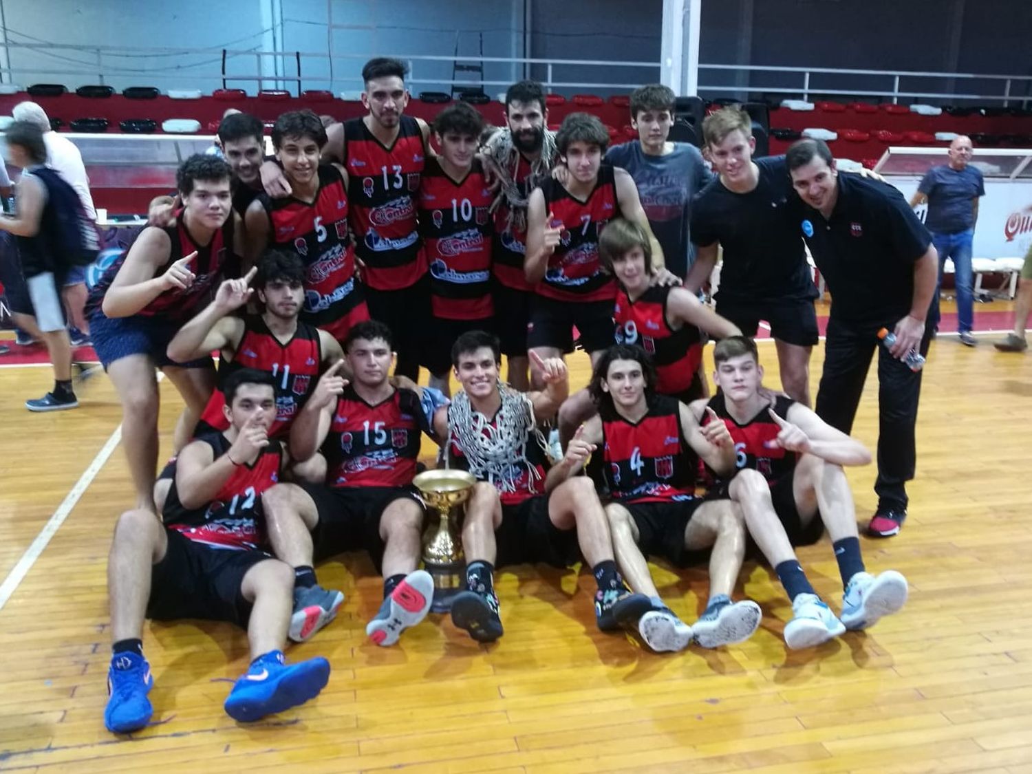 Central Entrerriano es el campeón del Asociativo de Básquet