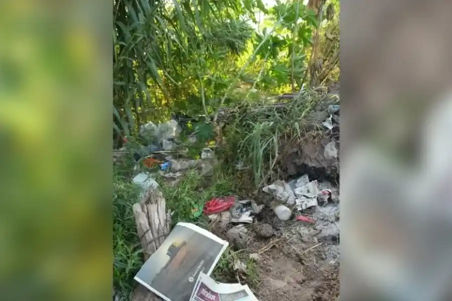 Peritos de Criminalística y Forense de la PDI tomaron cartas en el asunto. Foto: Manuel Fabatía