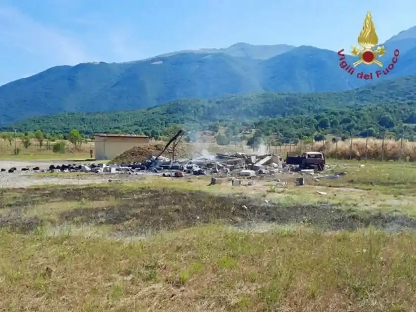 Dos víctimas fatales fue el saldo luego de la explosión en una fábrica de fuegos artificiales