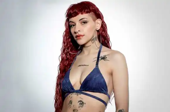 Cazzu: las batallas de una mujer en su camino a la cima