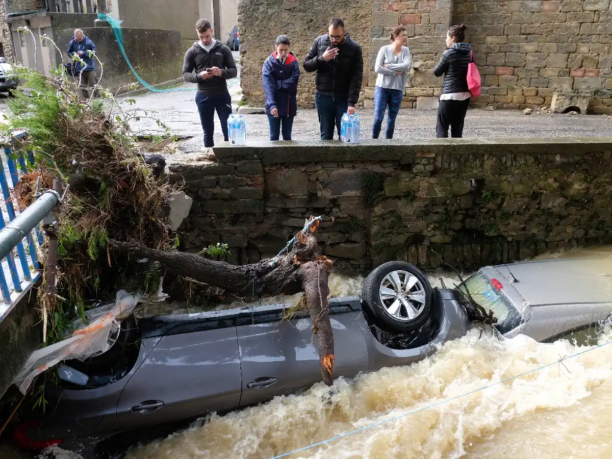 Al menos doce muertos por llegada de la tormenta "Leslie" al sur de Francia