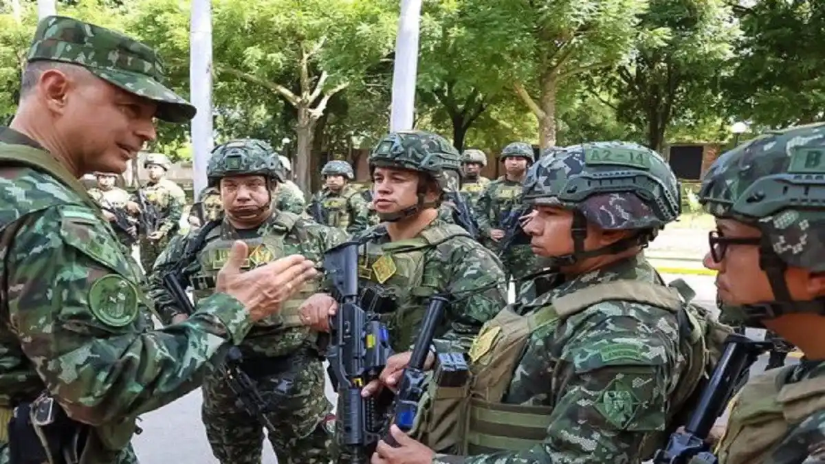 Ante la VIOLENCIA en CATATUMBO: EJÉRCITO de COLOMBIA REFUERZA presencia en la FRONTERA con Venezuela