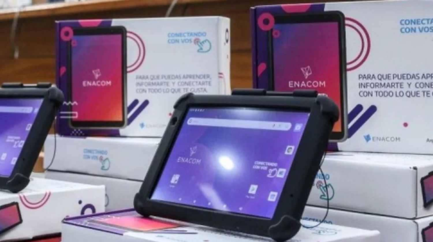 Enacom entregará tablets gratis: el único requisito para acceder