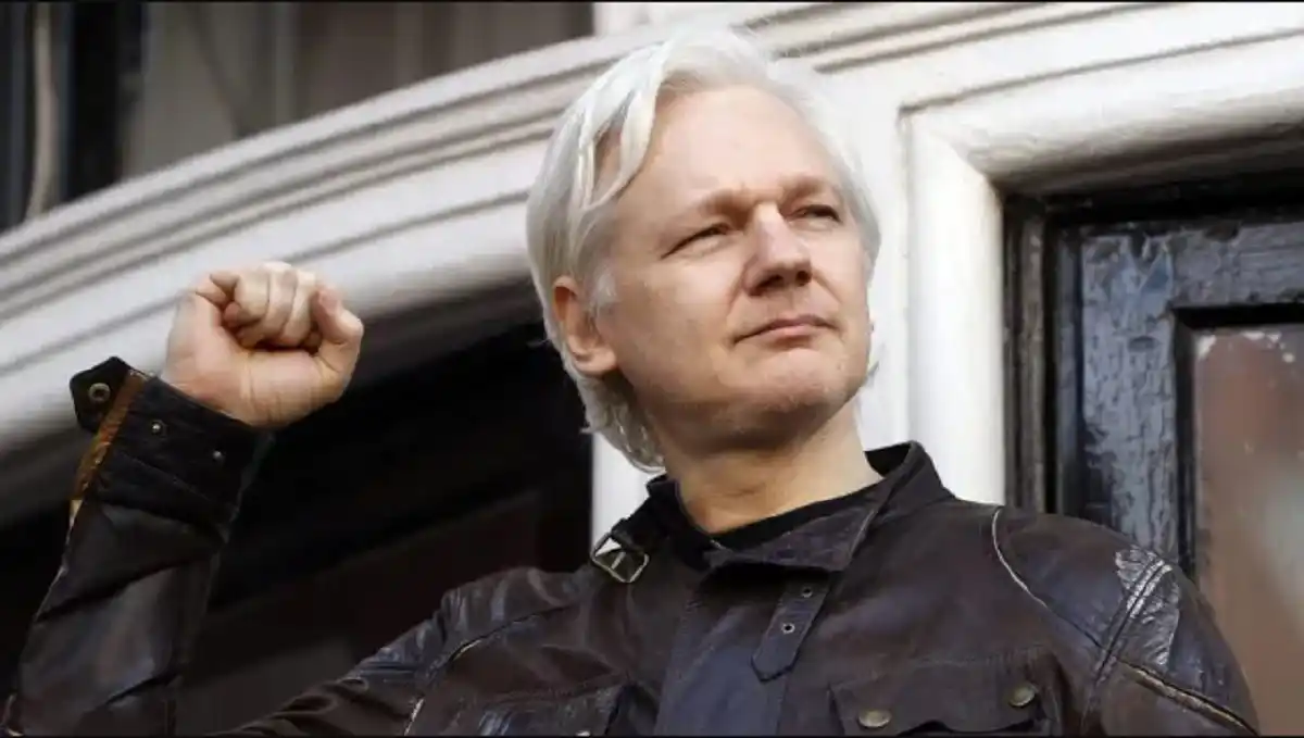 ¡PIDEN NUEVAS GARANTÍAS PARA EL CREADOR DE WIKILEAKS! Julian Assange todavía no se va a EE.UU.