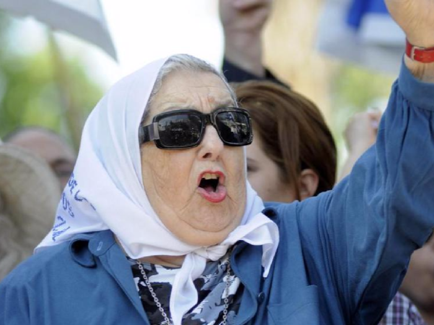 Hebe de Bonafini llamó a "parar el país tres días" hasta que el gobierno "diga basta"