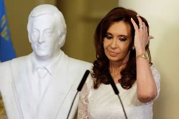 Cristina irá a la Corte para reclamar por el embargo de $10.000 millones