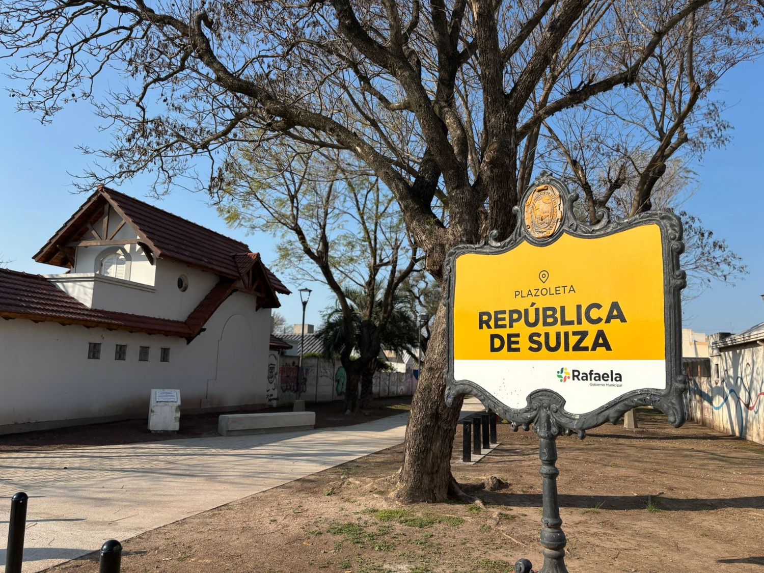 Con la llegada de la primavera se inaugura la Plazoleta Suiza