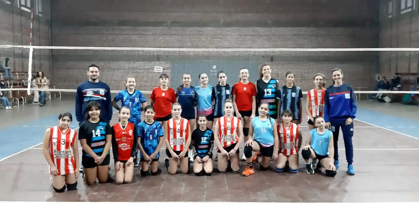 Las chicas que se presentaron en la preselección, con presencia de las 3 venadenses.