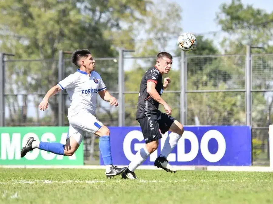 El León empató 1 a 1 en Formosa y se quedó sin chances de luchar por el primer ascenso. Foto:9 de Julio
