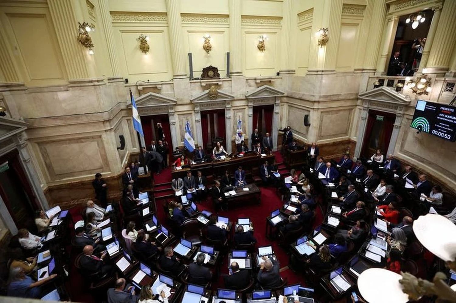 Senadores pidieron dar marcha atrás con el aumento aprobado en la Cámara alta