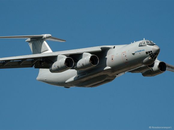 Un Ilyushin Il-76 ruso se estrella cerca de Belgorod