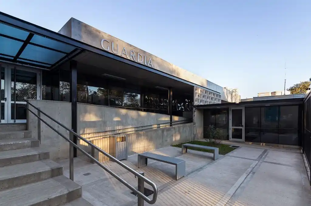 Intensa actividad en el hospital Cullen a raiz de los hechos de violencia.