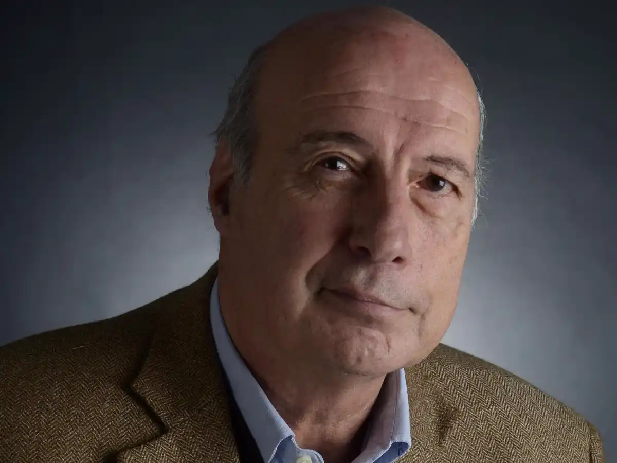 "La Grieta" trasciende a la política, se hace libro y quiebra la historia