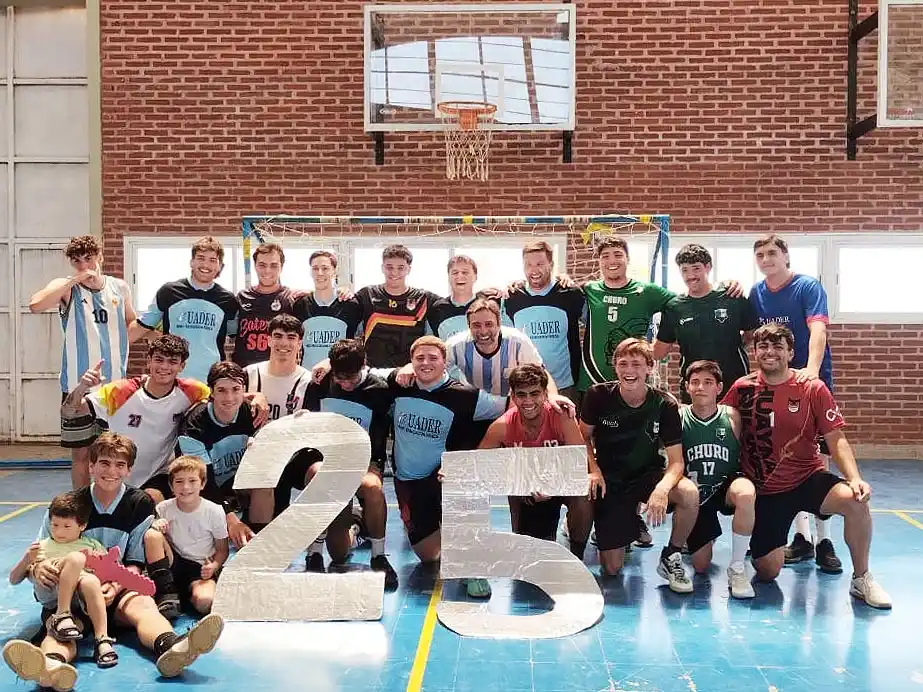La FCVyS Gualeguay celebró los 25 años de UADER con espíritu comunitario