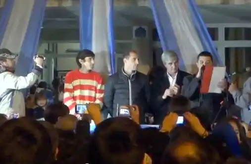 Mundial Brasil 2014: Multitudinario recibimiento a Zabaleta en Arrecifes