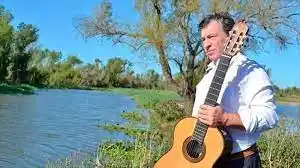 La música entrerriana de luto: falleció el folclorista Roque Mario Erazun