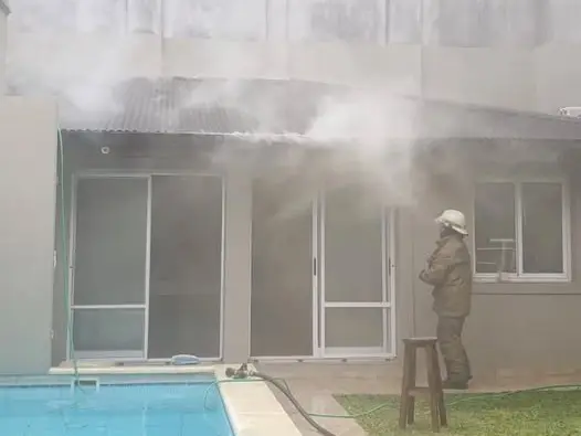Incendio en un quincho movilizó a Bomberos Voluntarios