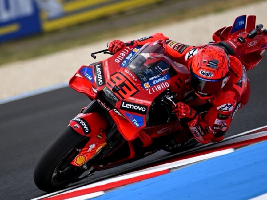 Marc Márquez inició el viernes siendo el más velóz en la PL 1.Lo siguieron Espargaró y Acosta.