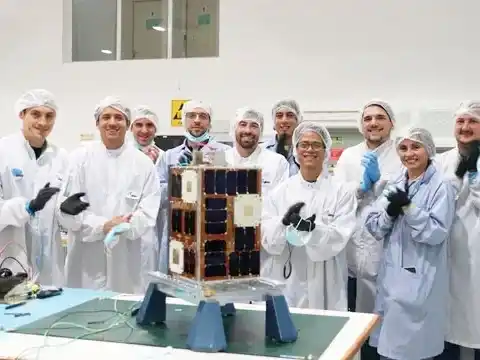 Nación destacó el desarrollo del satélite ATENEA y lo calificó como un “paso histórico”