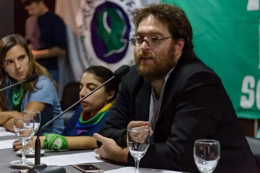 El diputado Kane propuso capacitación a docentes para dar educación sexual integral