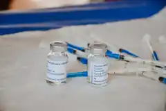  AstraZeneca: aplican hoy segundas dosis 