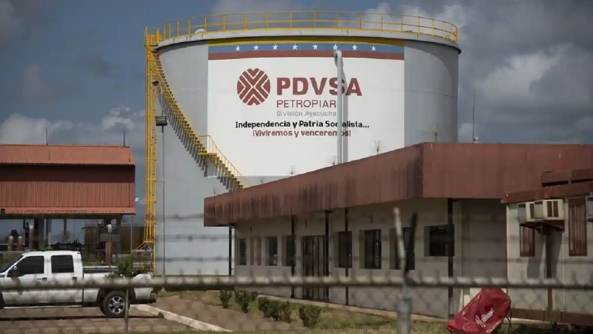 Prevén aumento de la producción petrolera de Venezuela, pero con "cambios radicales" en la ley