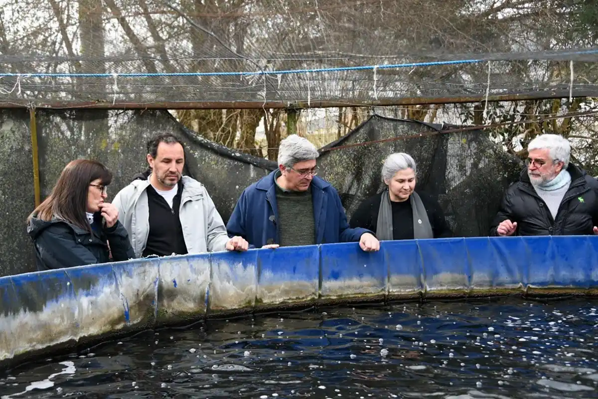 Cambio de autoridades en la Estación Hidrobiológica de Chascomús y entrega de más de un millón de alevinos de pejerrey