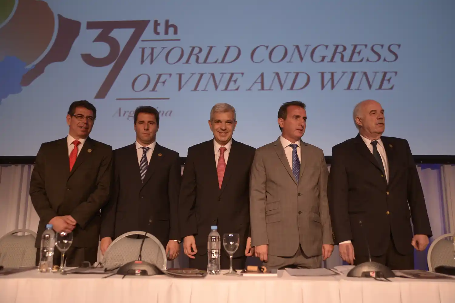 Julián Domínguez inauguró el 37° Congreso Mundial de la Viña y el Vino en Mendoza