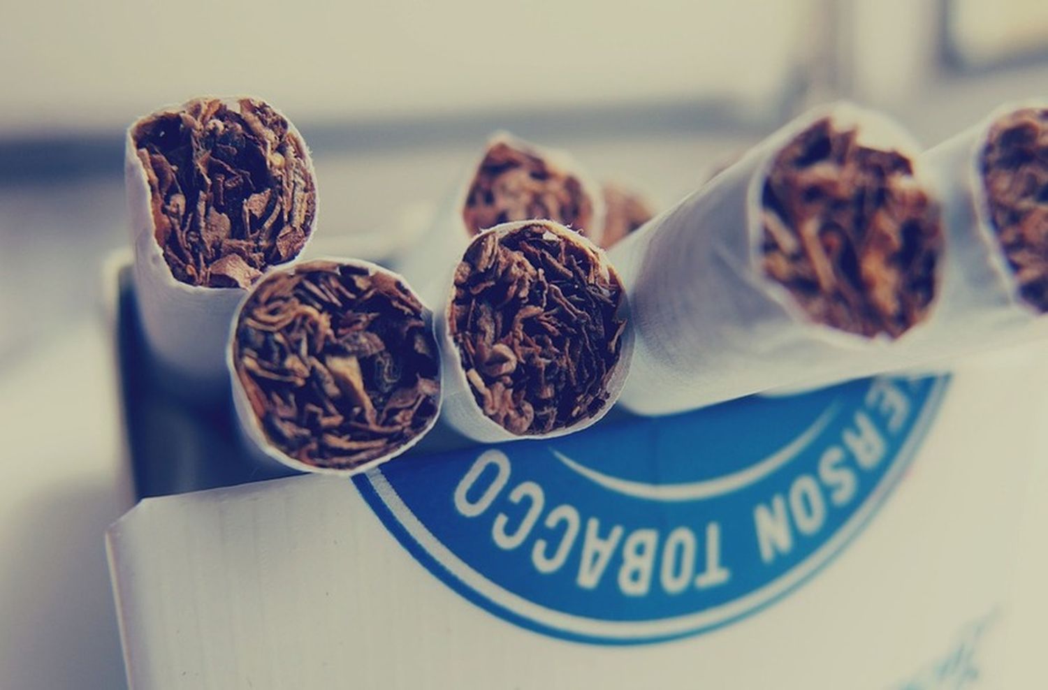 Tabacaleros reclaman la habilitación de venta de los cigarrillos que producen