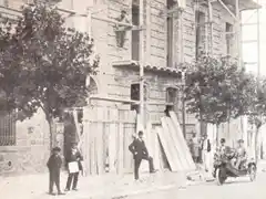 Bajó a dos milicos pero cayó, al fin