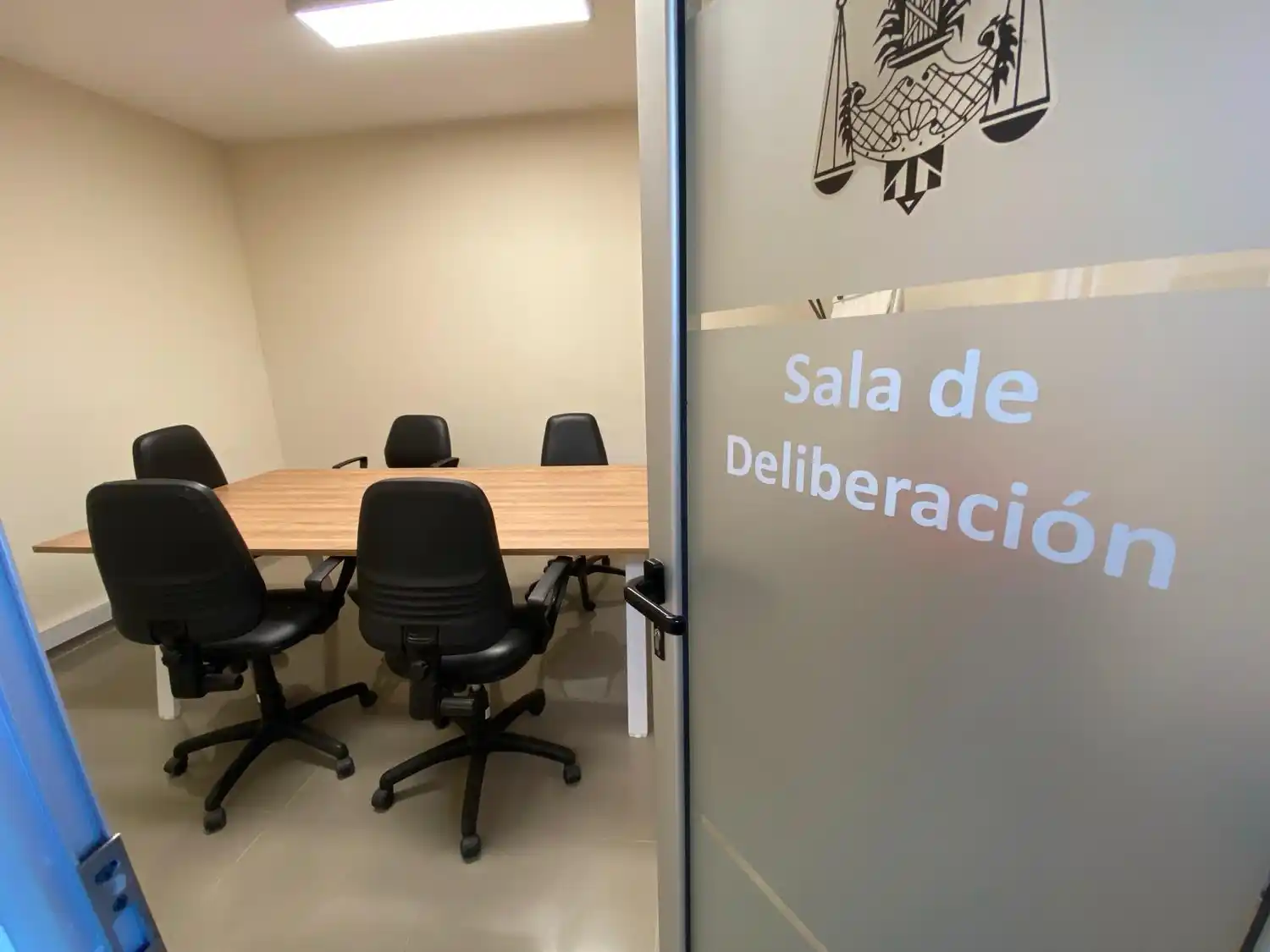 Juicio por jurados sala de deliberación simulacro tribunales rafaela judicial judiciales jurado - 13