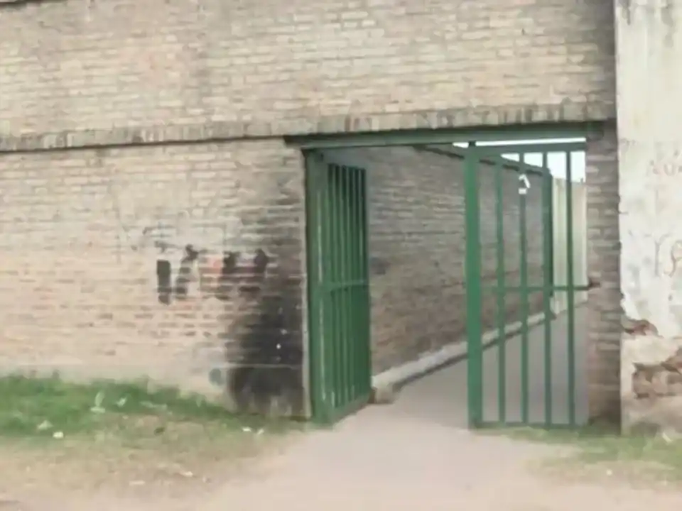 Un nene de 4 años llevó un arma de aire comprimido a su jardín