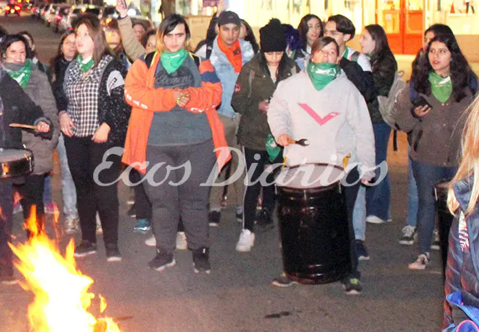 Ruidosa concentración por la legalización del aborto