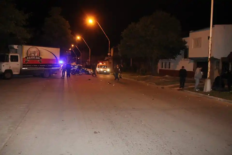 Murió un policía en un accidente en moto