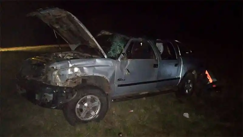 Falleció el conductor de una camioneta tras despiste y vuelco sobre Ruta 12